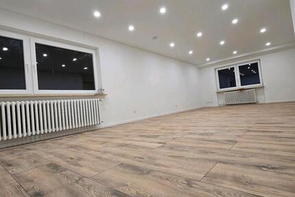 1 Zimmer Wohnung 55 qm + Terrasse 30qm zu vermieten Erstbezug zimmer