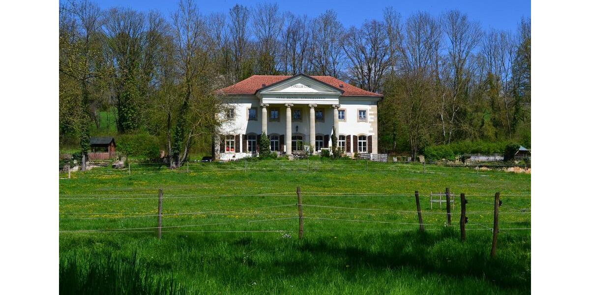 Dachgeschoßwohnung Ostfildern - 3.5 Zimmer, 107 m&sup2;, 1.890&euro; | Angebot:24748873