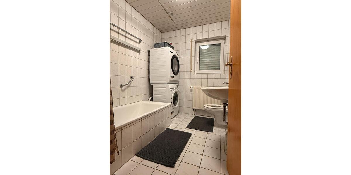 Etagenwohnung Salach - 2.5 Zimmer, 63 m&sup2;, 850&euro; | Angebot:26636247