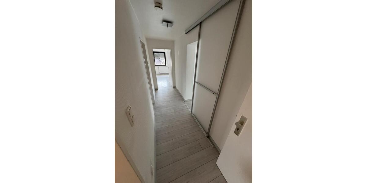 Dachgeschoßwohnung Datteln - 2 Zimmer, 52 m&sup2;, 400&euro; | Angebot:25990107