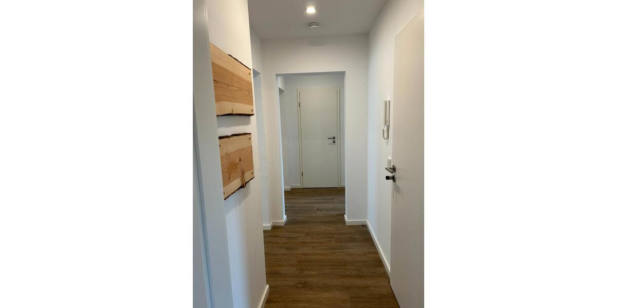 Etagenwohnung Saarbrücken Brebach-Fechingen - 3 Zimmer, 90 m&sup2;, 765&euro; | Angebot:25992795