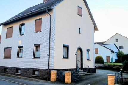 Haus Duderstadt - 12 Zimmer, 180 m&sup2;, 880&euro; | Angebot:26636109