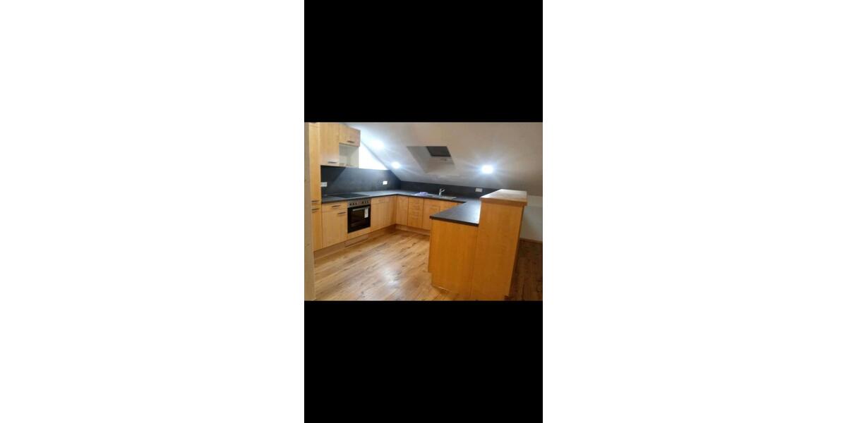 Dachgeschoßwohnung Bad Wurzach - 3 Zimmer, 93 m&sup2;, 1.300&euro; | Angebot:25973964