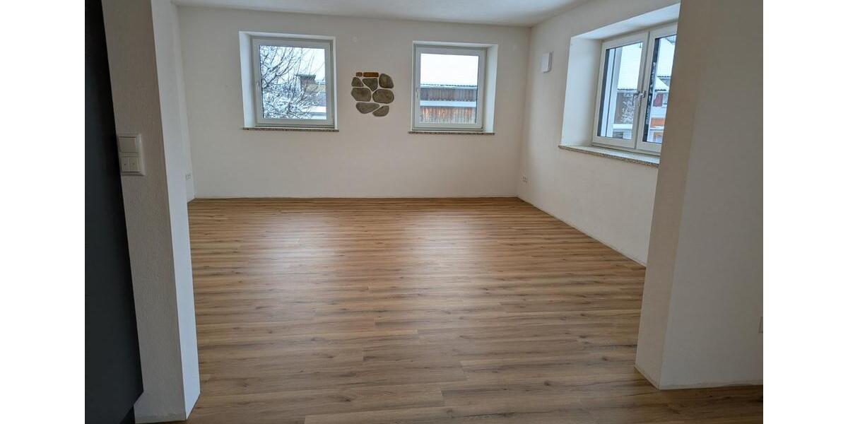 Etagenwohnung Marktoberdorf - 3 Zimmer, 102 m&sup2;, 1.524&euro; | Angebot:25842108