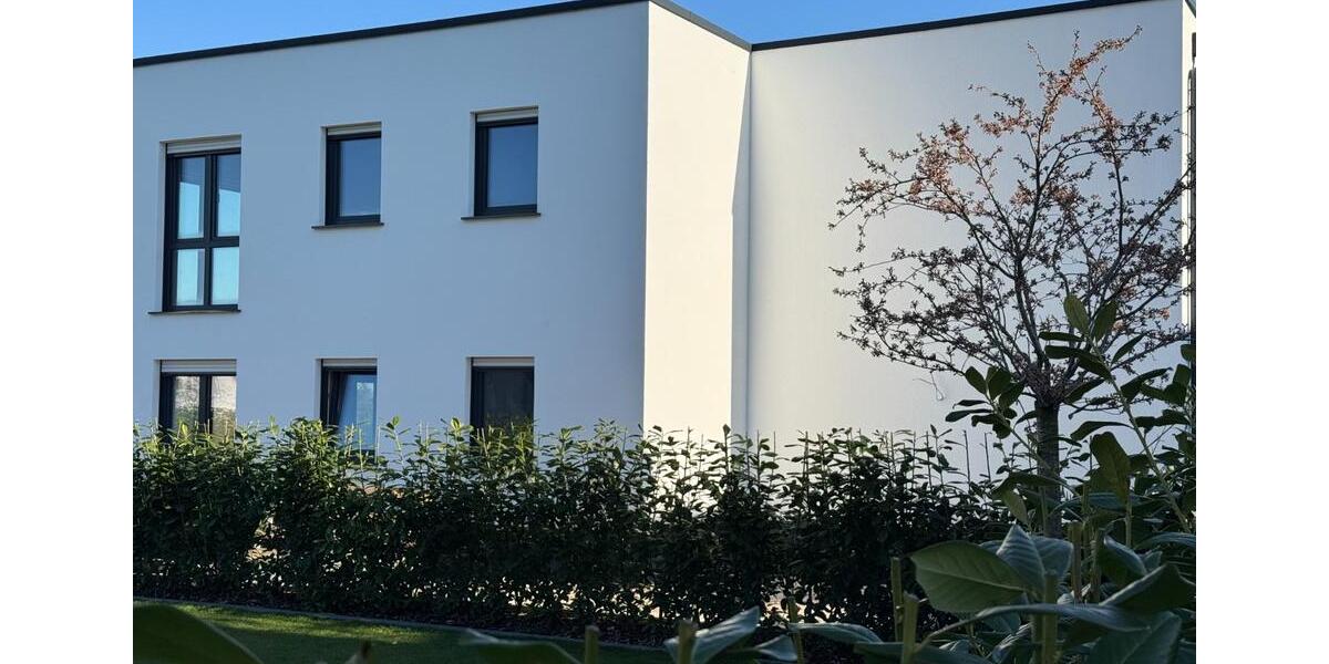 Erdgeschoßwohnung Osnabrück Gretesch - 4 Zimmer, 115 m&sup2;, 1.500&euro; | Angebot:25793273