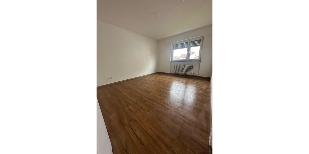 Etagenwohnung Wörth am Rhein - 3 Zimmer, 73 m&sup2;, 1.100&euro; | Angebot:26543249