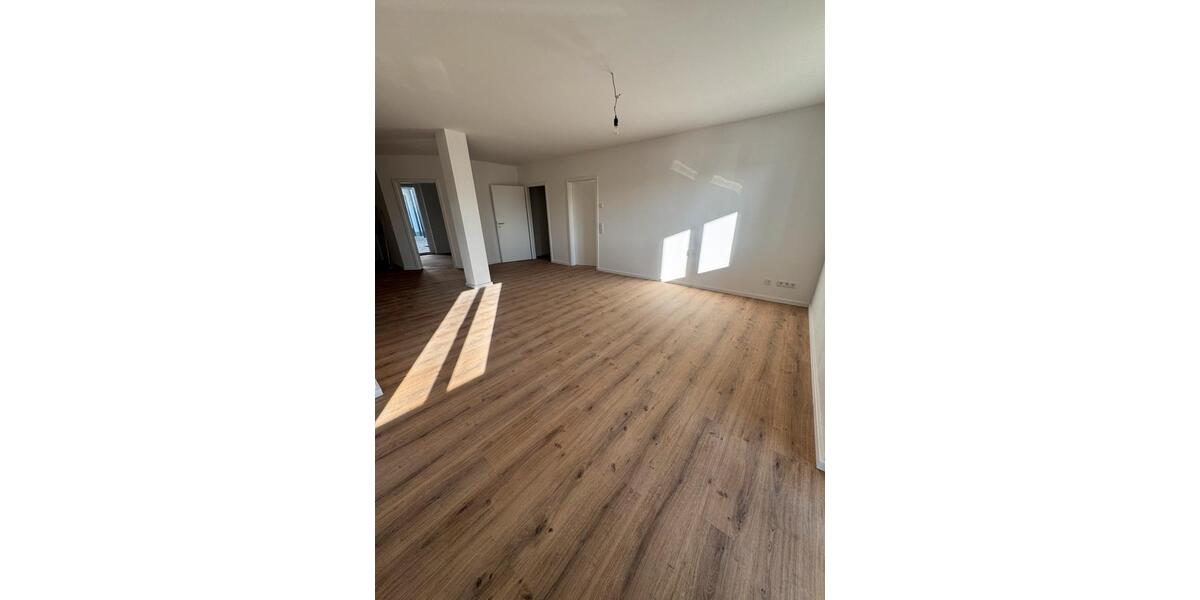 Erdgeschoßwohnung Neustadt an der Donau - 1 Zimmer, 96 m&sup2;, 1.250&euro; | Angebot:26291899