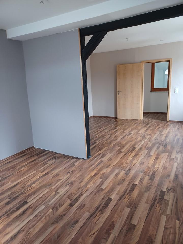 Wohnung DG 75qm zu vermieten