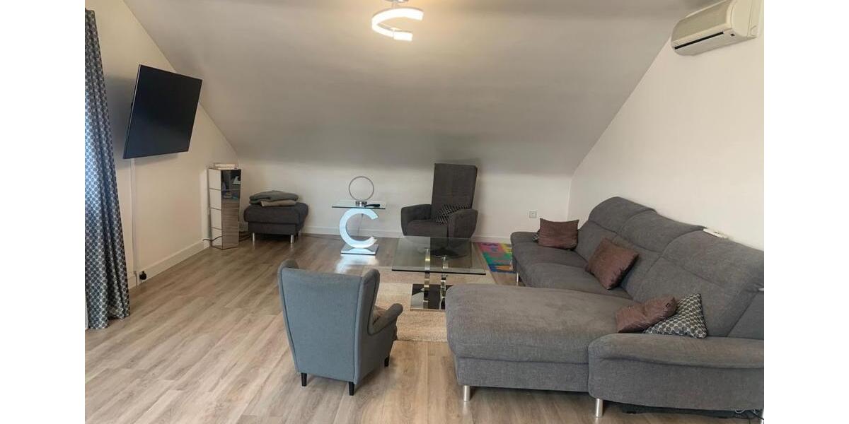 Dachgeschoßwohnung Mannheim - 3 Zimmer, 76 m&sup2;, 1.350&euro; | Angebot:26267590