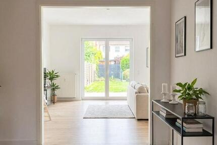 Haus Mönchengladbach West - 5 Zimmer, 150 m&sup2;, 1.700&euro; | Angebot:26489522