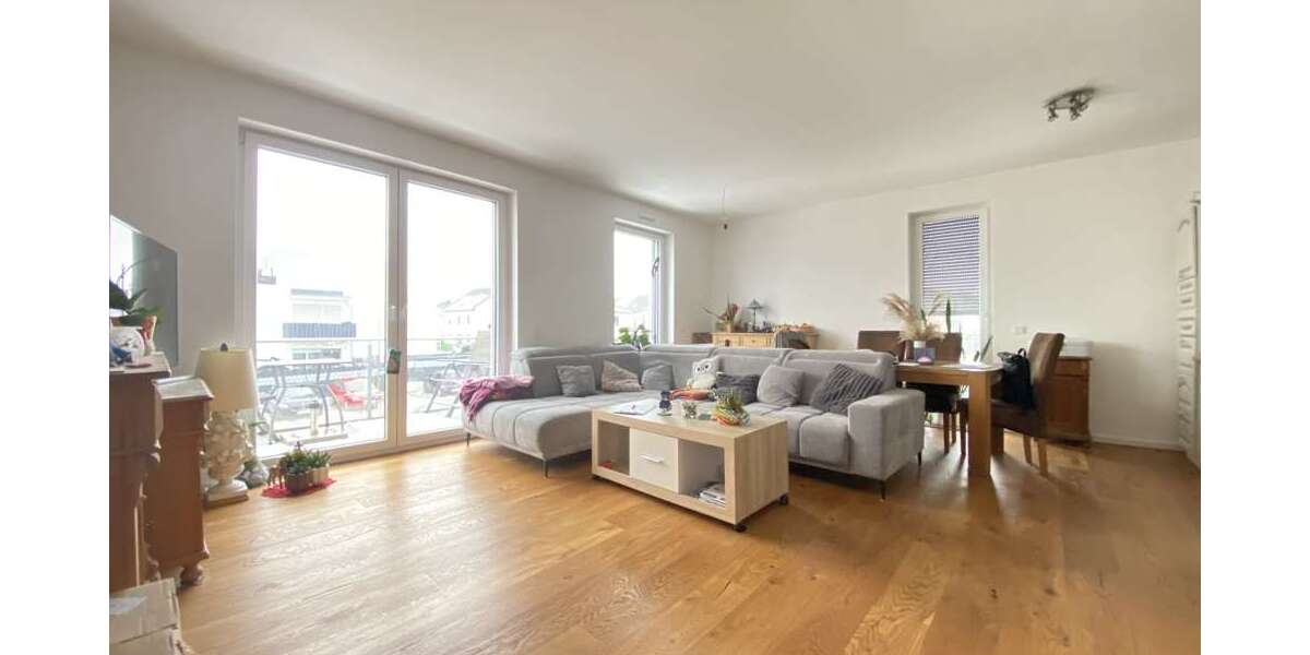 Etagenwohnung Friedberg - 4 Zimmer, 98 m&sup2;, 1.200&euro; | Angebot:24884902