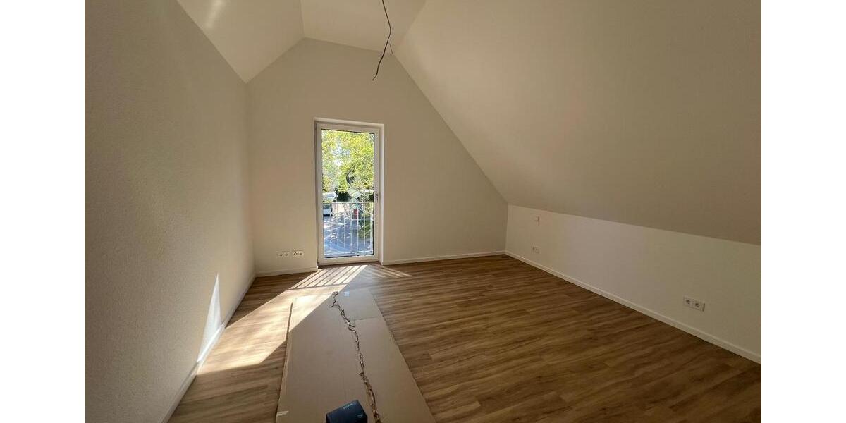Etagenwohnung Edewecht - 3 Zimmer, 107 m&sup2;, 1.500&euro; | Angebot:24408974