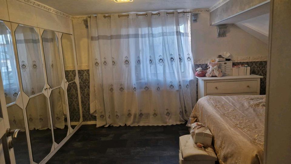 Dachgeschoßwohnung Bad Lippspringe - 3 Zimmer, 75 m&sup2;, 900&euro; | Angebot:25265374