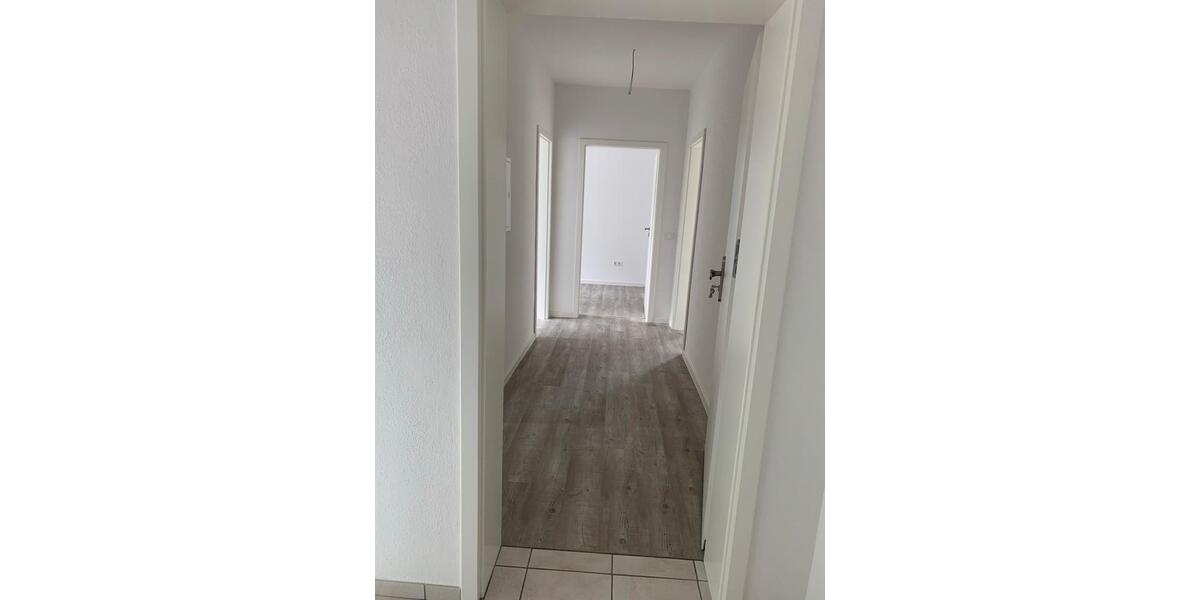Etagenwohnung Löhne - 3 Zimmer, 85 m&sup2;, 765&euro; | Angebot:25171796