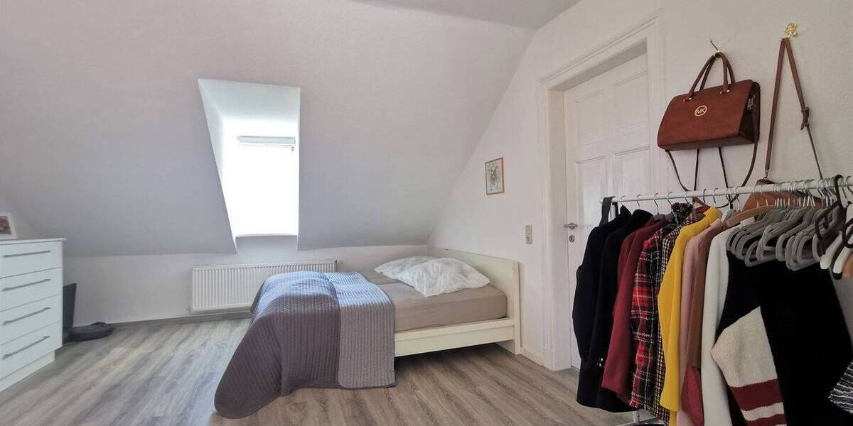 Etagenwohnung Eisenach - 3 Zimmer, 116 m&sup2;, 890&euro; | Angebot:26170850
