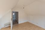 4 Zimmer Dachgeschoßwohnung mit Gartennutzung