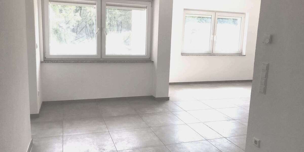 Etagenwohnung Sinsheim Rohrbach - 3.5 Zimmer, 90 m&sup2;, 1.050&euro; | Angebot:26999251