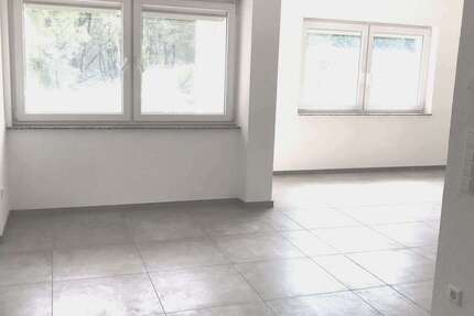 Wohnung Sinsheim Rohrbach - 3.5 Zimmer, 90 m&sup2;, 1.050&euro; | Angebot:26999251