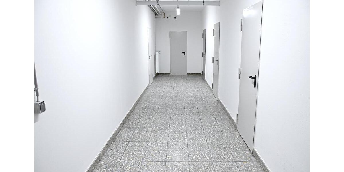 Gewerbeobjekt Düsseldorf Stadtbezirk 9 - 300&euro; | Angebot:24864761