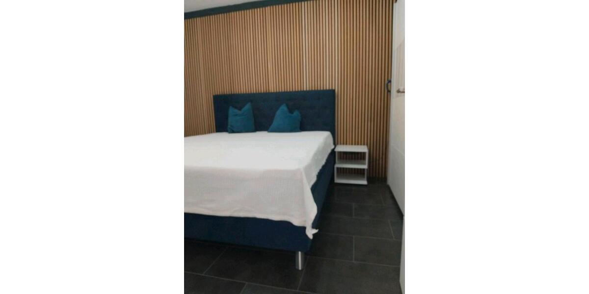 Etagenwohnung Wiesbaden Mainz-Amöneburg - 2 Zimmer, 44 m&sup2;, 1.450&euro; | Angebot:26037620