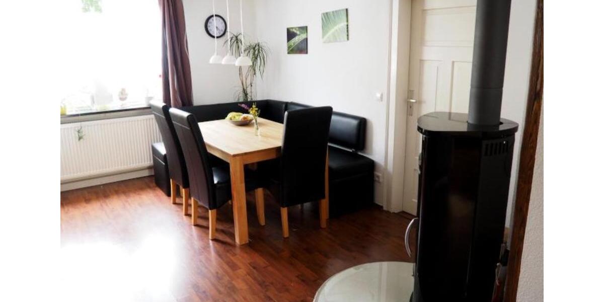 Möbliert oder Unmöbliertes WG Zimmer 18m² wohnen über 90m² 1 zimmer