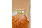 Neu-Isenburg: Frisch sanierte 3-Zimmerwohnung mit Balkon, ideal für 1-2-Personen!