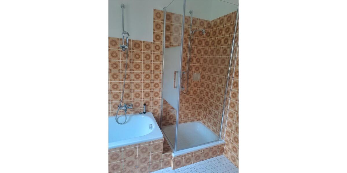 Erdgeschoßwohnung Diekholzen - 4 Zimmer, 109 m&sup2;, 1.000&euro; | Angebot:26023137