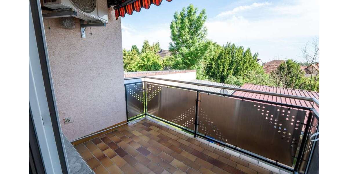Etagenwohnung Niederwerrn - 4 Zimmer, 92 m&sup2;, 980&euro; | Angebot:26788893