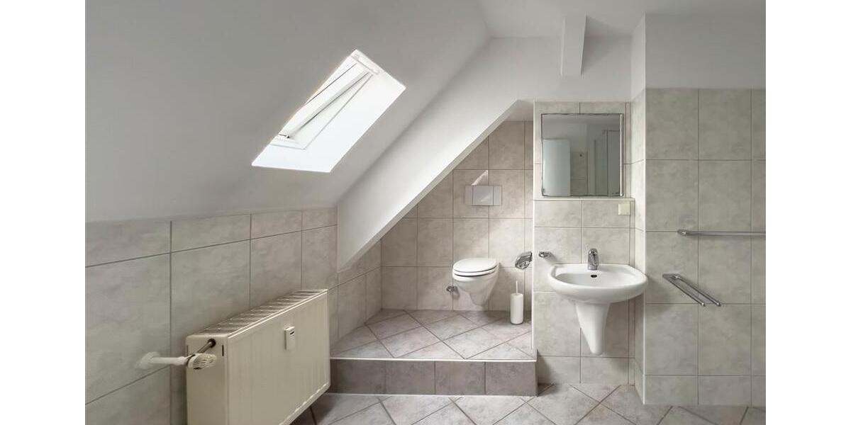 Dachgeschoßwohnung Meerbusch Necklenbroich - 2 Zimmer, 75 m&sup2;, 1.100&euro; | Angebot:24497958