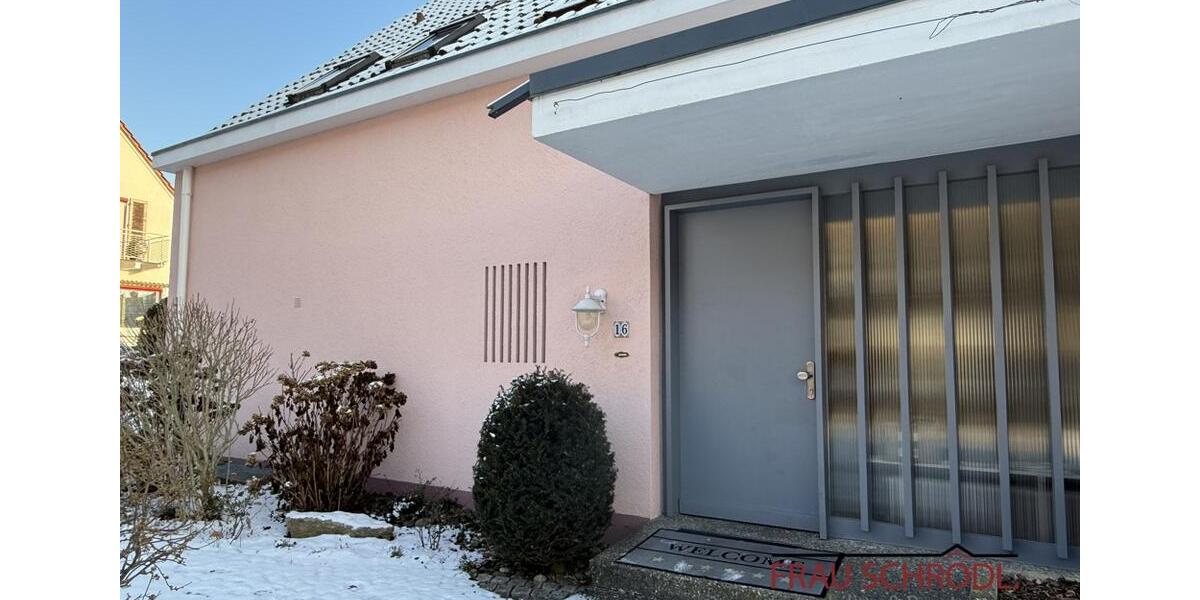Charmantes Einfamilienhaus mit Garten in Gottmadingen – ideal für Paare & kleine Familien 6.5 zimmer