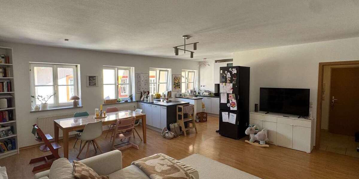 Etagenwohnung Bad Tölz - 3 Zimmer, 110 m&sup2;, 1.400&euro; | Angebot:27095130