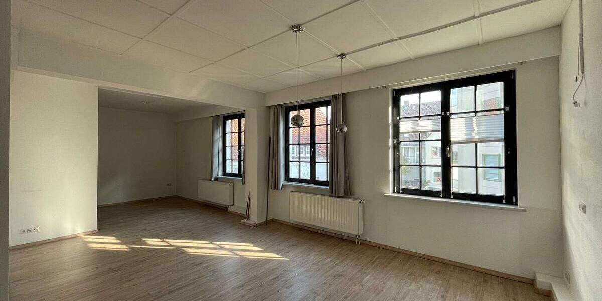 Etagenwohnung Bünde - 2 Zimmer, 85 m&sup2;, 655&euro; | Angebot:24825520