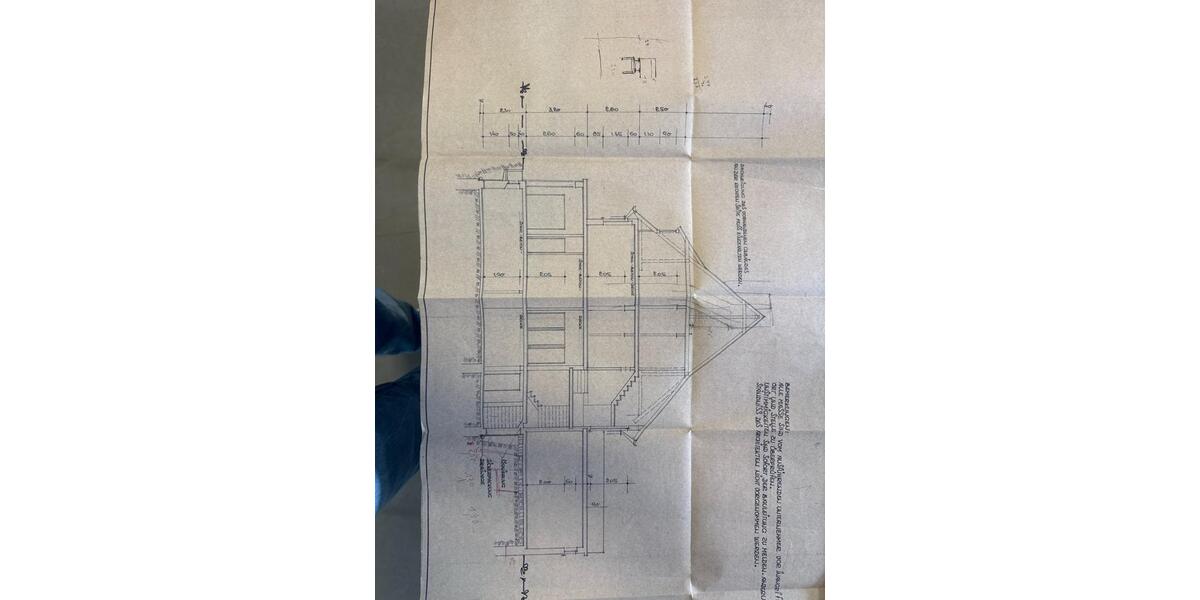 Dachgeschoßwohnung Püttlingen - 5 Zimmer, 93 m&sup2;, 930&euro; | Angebot:24342109
