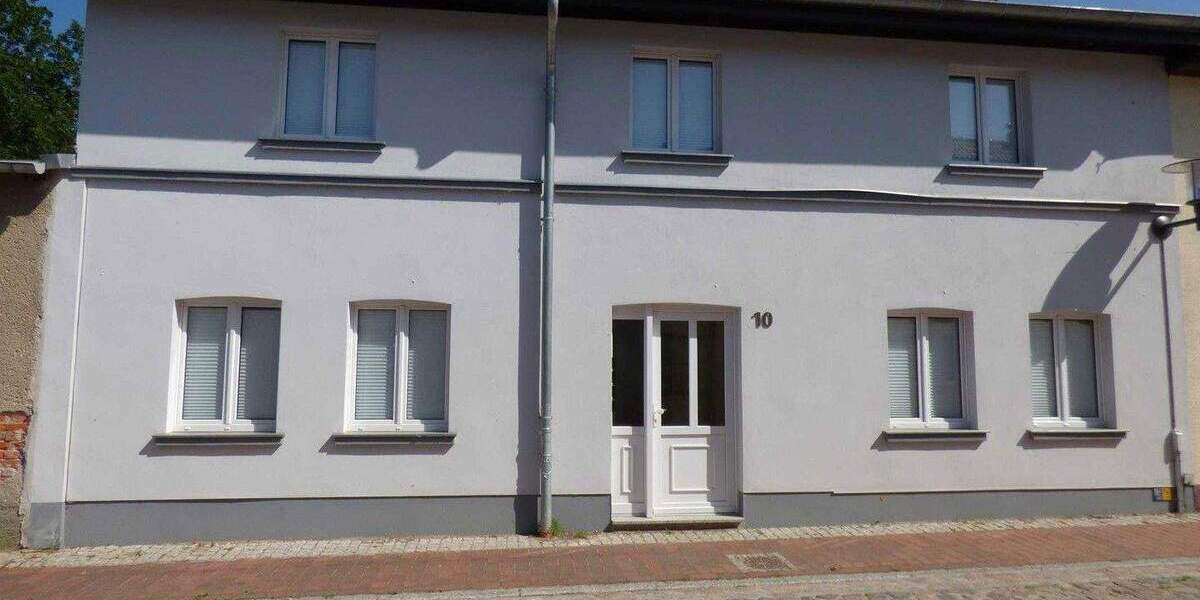 Mehrfamilienhaus, Wohnhaus Malchow - 1 Zimmer, 200 m&sup2;, 1.800&euro; | Angebot:25096071
