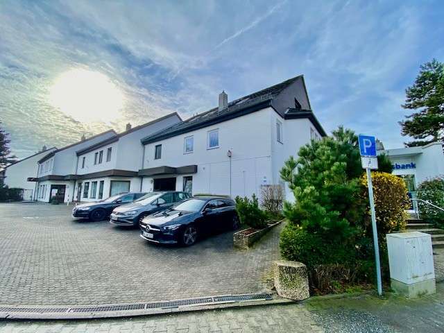 Wohnung zum Mieten in Wiesbaden Nordenstadt 1.020 € 100 m²
