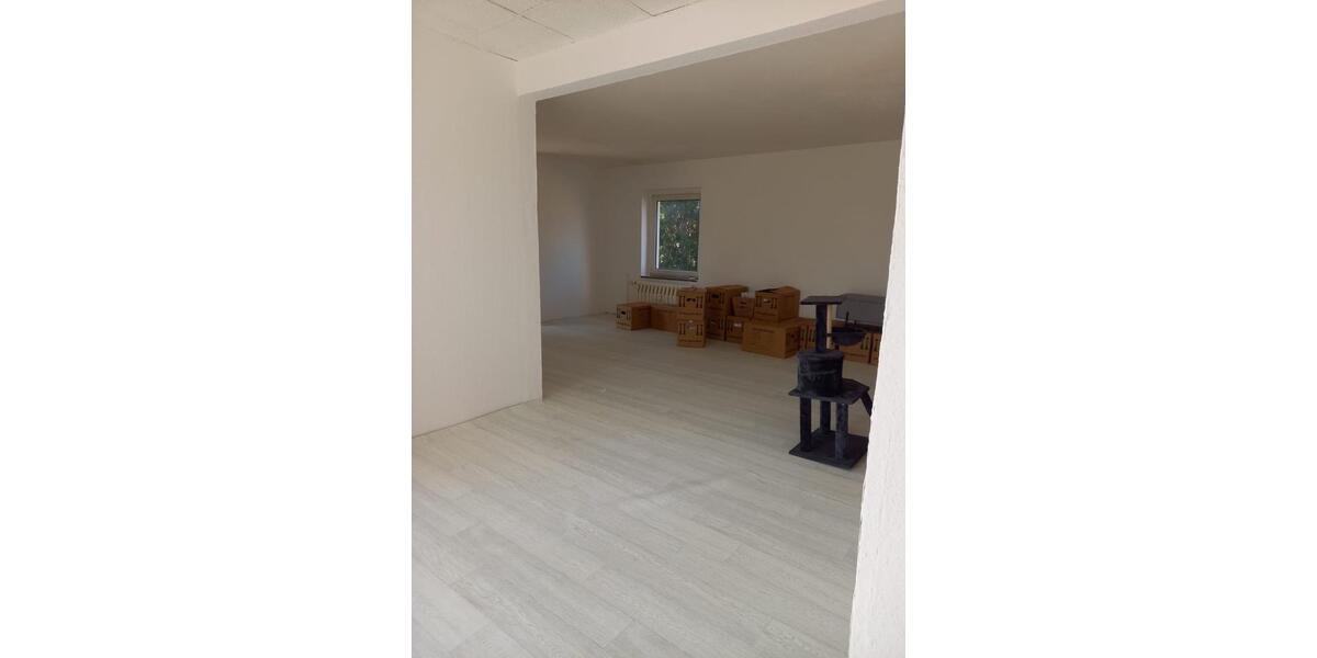 Etagenwohnung Staßfurt - 4 Zimmer, 127 m&sup2;, 585&euro; | Angebot:26373720