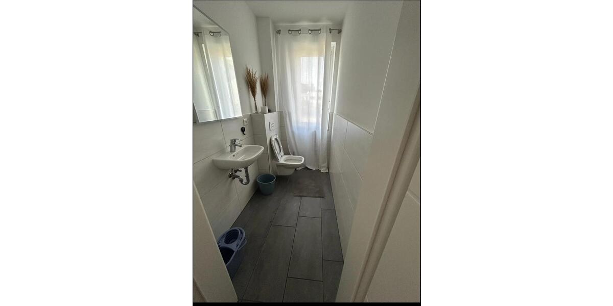 Etagenwohnung Dummerstorf - 4 Zimmer, 200 m&sup2;, 26&euro; | Angebot:24695199