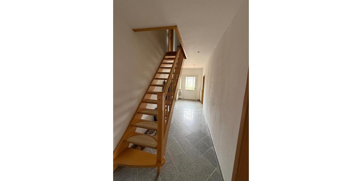 Erdgeschoßwohnung Ostrhauderfehn - 4 Zimmer, 133 m&sup2;, 900&euro; | Angebot:26482095