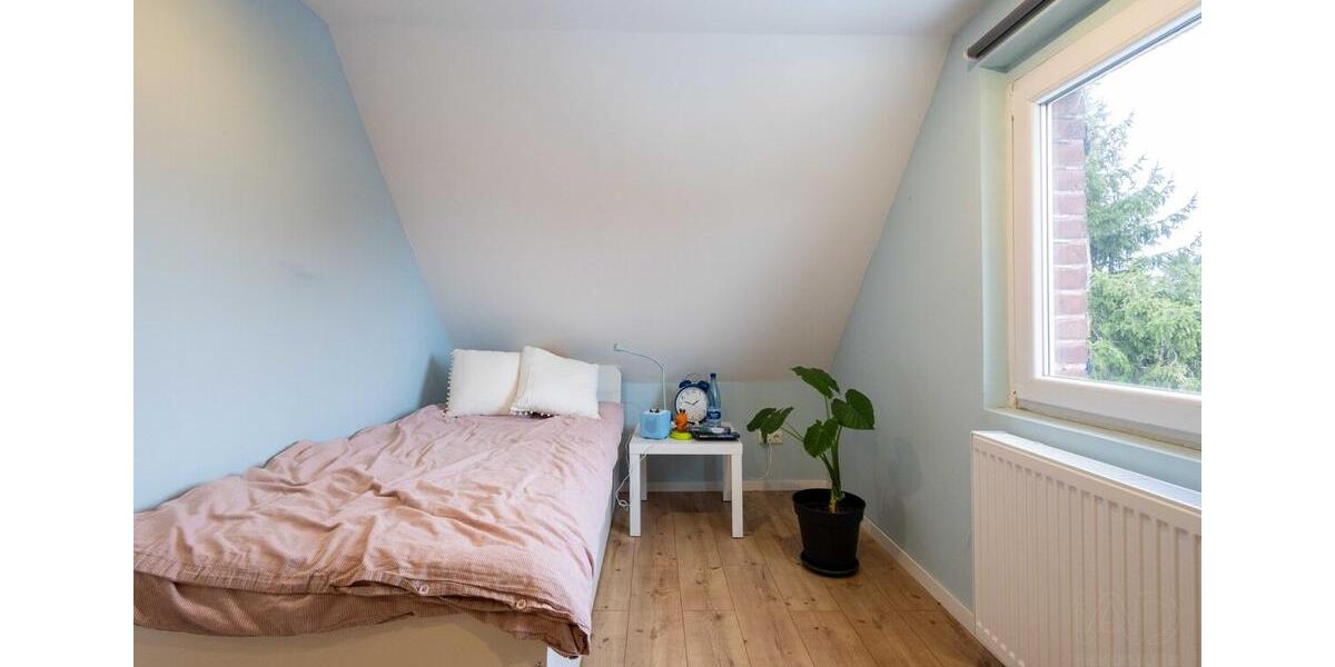 Etagenwohnung Jüchen - 4 Zimmer, 116 m&sup2;, 1.380&euro; | Angebot:24487686