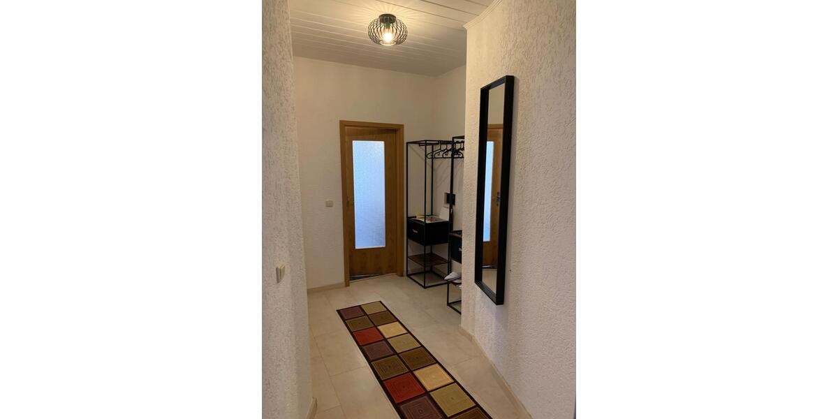 Wohnen auf Zeit Hainichen - 3 Zimmer, 65 m&sup2;, 1.400&euro; | Angebot:24979217