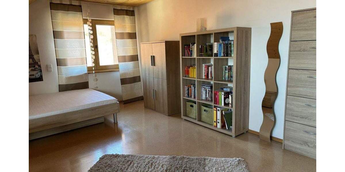 Etagenwohnung Sulzdorf Sternberg - 3 Zimmer, 120 m&sup2;, 770&euro; | Angebot:26162706
