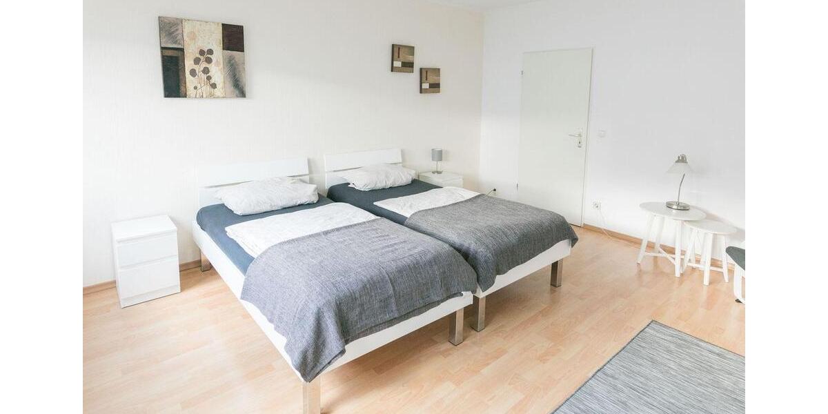 Dachgeschoßwohnung Hamburg Altstadt - 3 Zimmer, 90 m&sup2;, 1.800&euro; | Angebot:26050612
