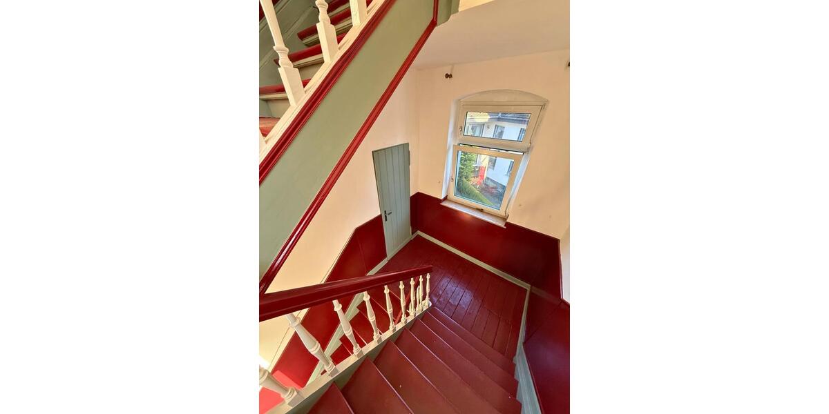 Etagenwohnung Meinerzhagen - 3 Zimmer, 100 m&sup2;, 1.000&euro; | Angebot:24330086