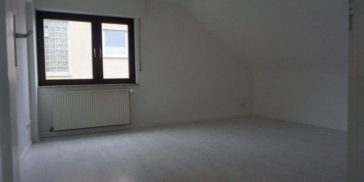 Etagenwohnung Ettlingen - 3 Zimmer, 75 m&sup2;, 800&euro; | Angebot:25214501
