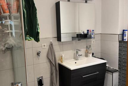 Wohnen auf Zeit Marburg - 6 Zimmer, 15 m&sup2;, 500&euro; | Angebot:26671360