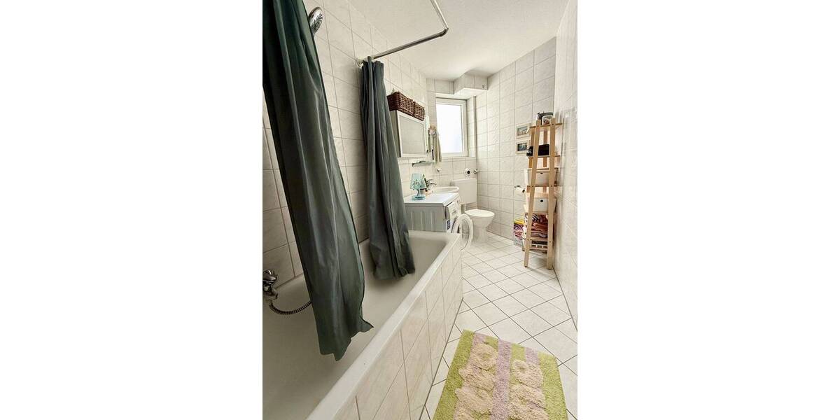 Etagenwohnung Würzburg Altstadt - 2 Zimmer, 72 m&sup2;, 830&euro; | Angebot:26933634