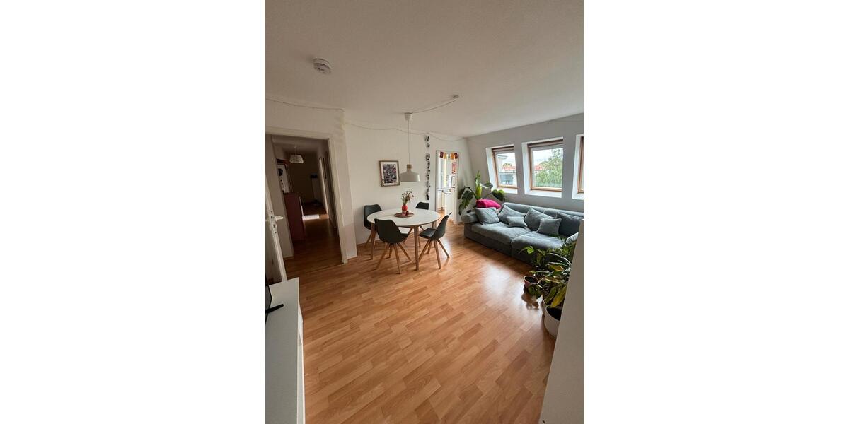 Dachgeschoßwohnung Magdeburg Nordwest - 3 Zimmer, 73 m&sup2;, 610&euro; | Angebot:26651721