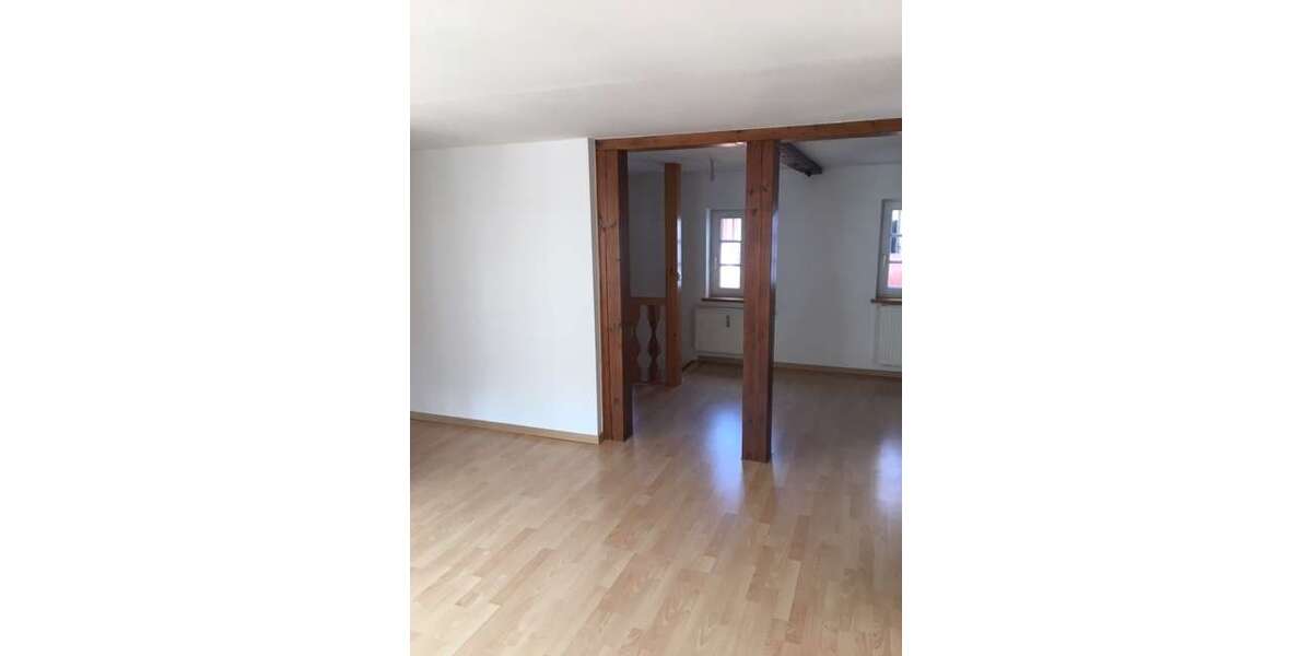 Etagenwohnung Eisenach - 3 Zimmer, 65 m&sup2;, 390&euro; | Angebot:26757057