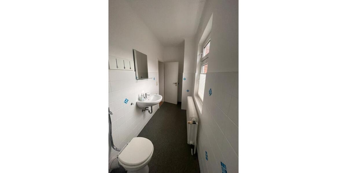 Wohnen auf Zeit Lingen (Ems) Damaschke - 5 Zimmer, 160 m&sup2;, 380&euro; | Angebot:16828875