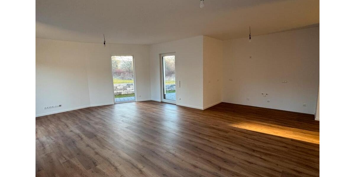 Bungalow Bad Wildungen - 4 Zimmer, 150 m&sup2;, 2.000&euro; | Angebot:23476136